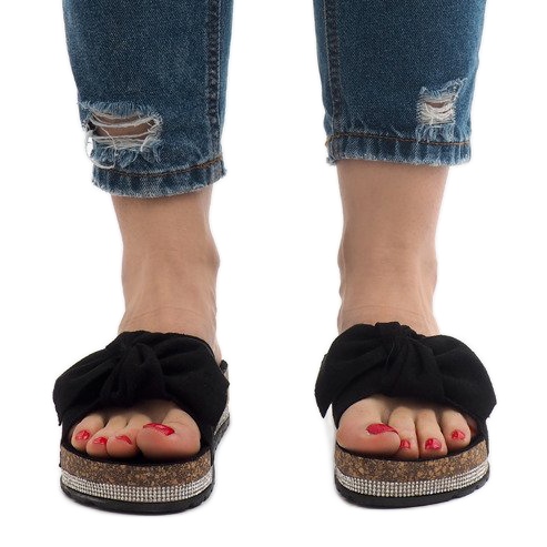 Pantofole nere con fiocco N-33 nero 2