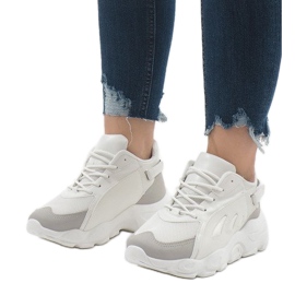 Scarpe sportive bianche alla moda 9115 bianco 1