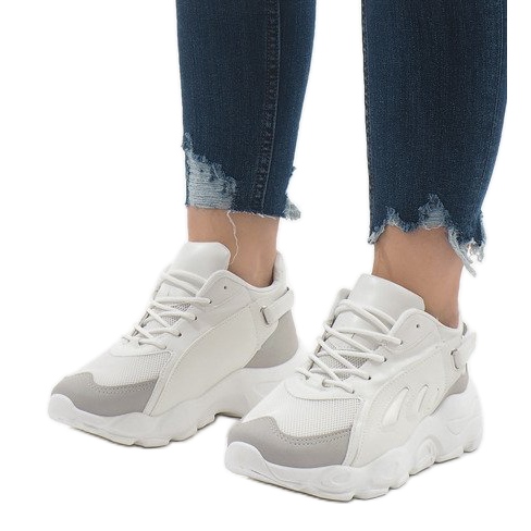 Scarpe sportive bianche alla moda 9115 bianca 1