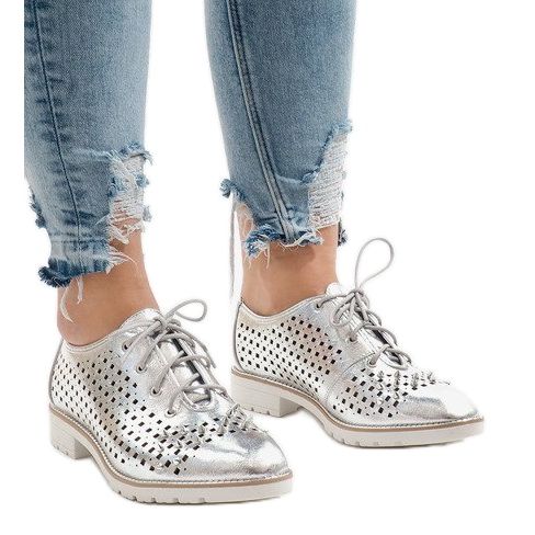 Scarpe traforate argento con borchie G-106-2 grigio 1