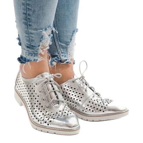 Scarpe traforate argento con borchie G-106-2 grigio 2