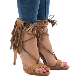 Sandali beige su tacco a spillo, camoscio boho 8125-1 2