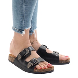 Pantofole nere con fibbie 7018-PL nero 2