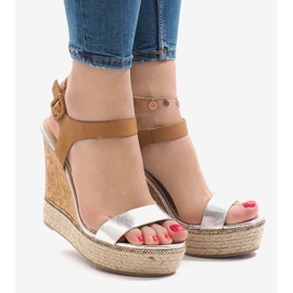 Sandali con zeppa laccati argento VB76063 marrone 1