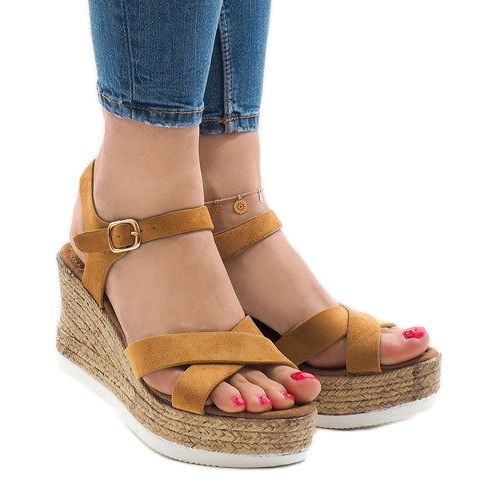 Sandali con zeppa cammello XL104 marrone 1