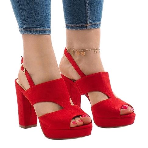 Sandali rossi sul post JS-8001 rosso 1