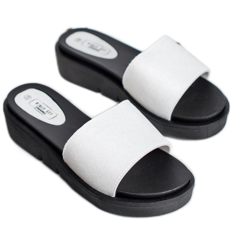 SHELOVET Sandali con zeppa bianco 1