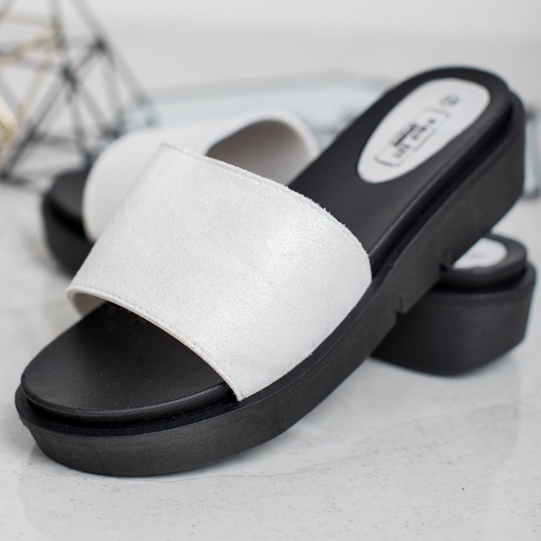 SHELOVET Sandali con zeppa bianco 2