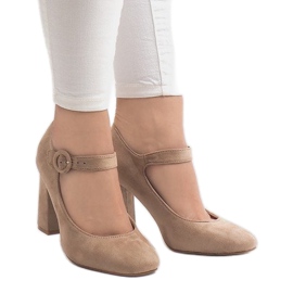 Pompe beige sul pilastro M083 2