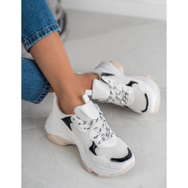 Small Swan Scarpe da ginnastica casual bianco 1