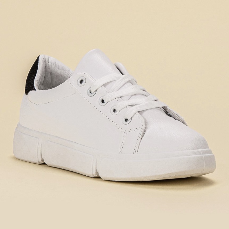 Jumex Scarpe sportive leggere bianca 1