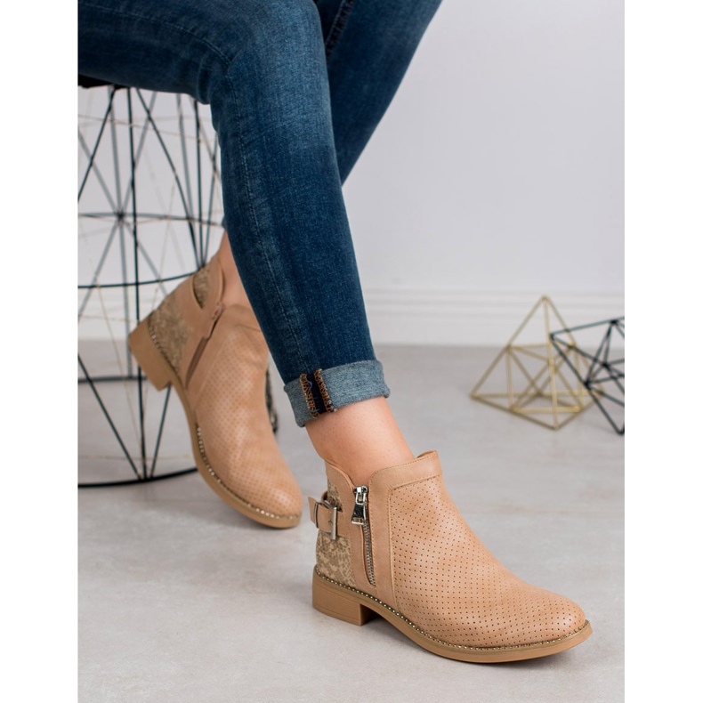 Bestelle Stivali beige con stampa serpente 1