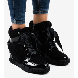Sneakers nere alla moda con zeppa KLS-109-3 nero 1
