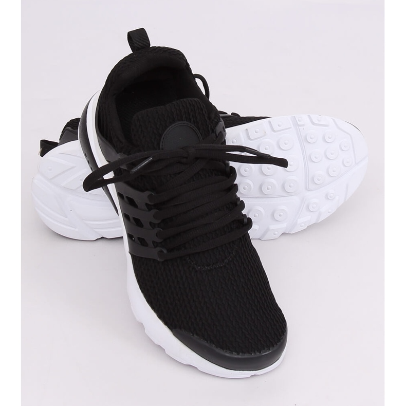 Nero 520-3 Scarpe sportive nere 2