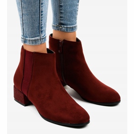Stivali scamosciati bordeaux sul post HQ0018 rosso 1
