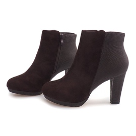 Stivali caldi su un tacco 1163B-GA Brown marrone 1