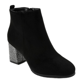Stivaletti in camoscio nero sul post DS00055 1