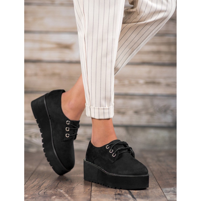 SHELOVET Scarpe in camoscio sulla piattaforma nero 1