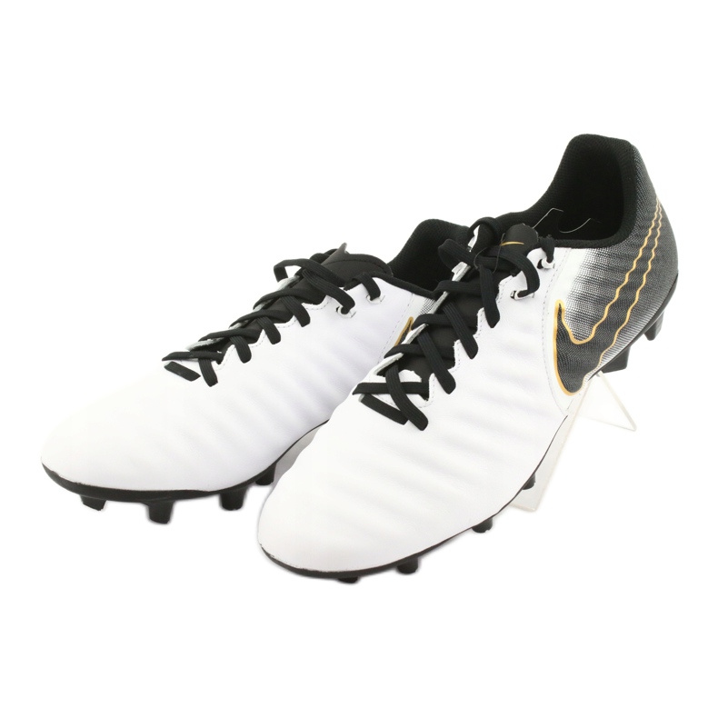 Scarpa da calcio Nike Tiempo Legend 7 Academy Fg M AO2596-100 bianca 1