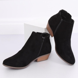 Scarpe nere con tacco basso W06-17 Black Suede nero 1