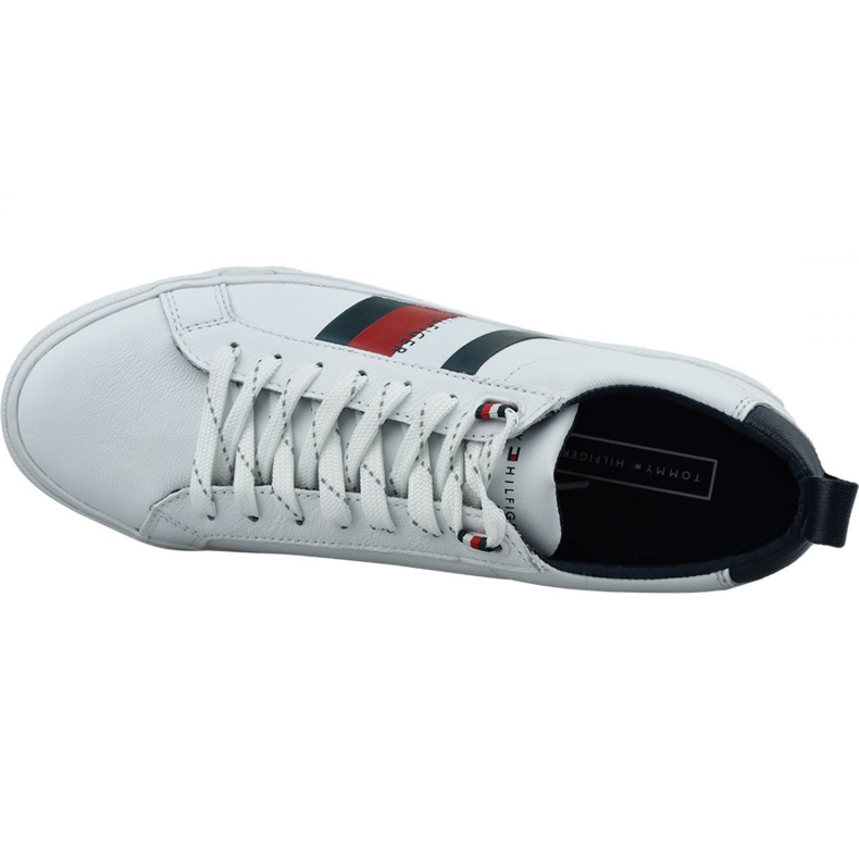 Scarpe Tommy Hilfiger Sneaker in pelle con dettaglio bandiera M FM0FM02576-YBR bianco 2