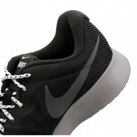 Scarpa Nike Tanjun Se M AR1941-005 nero 7