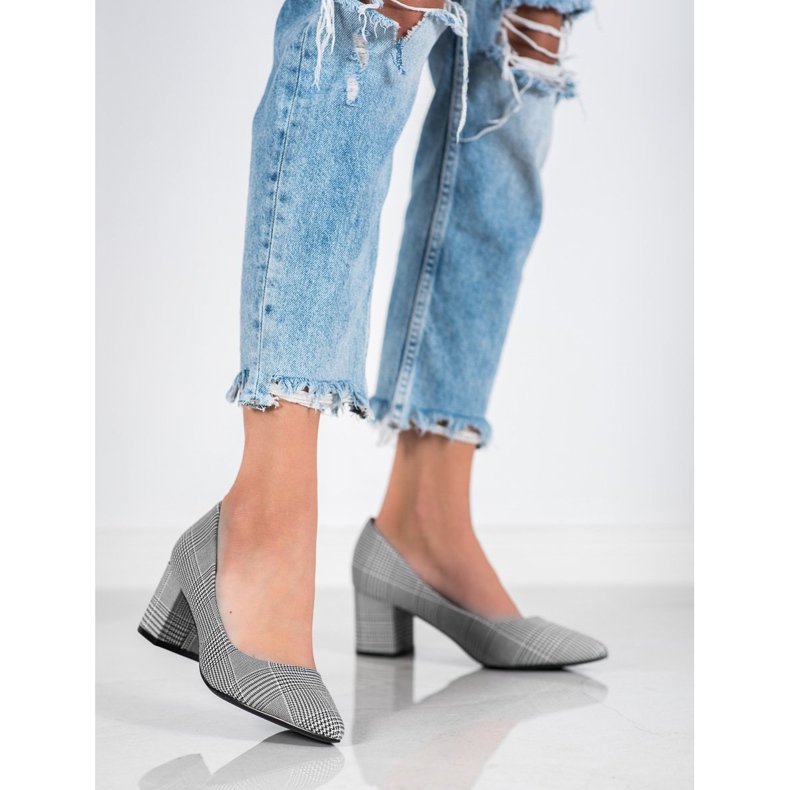 Seastar Pompe controllate bianco nero 1