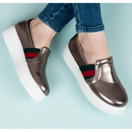 Kylie Slipon sulla piattaforma grigio 1