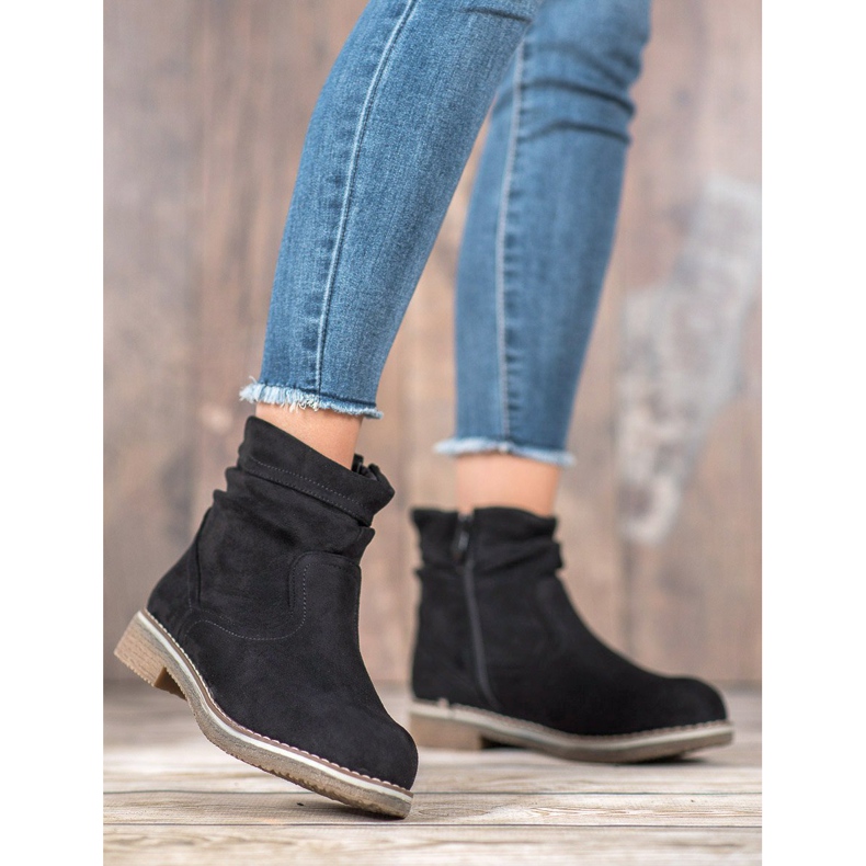 SHELOVET Stivali piatti in pelle scamosciata nero 1