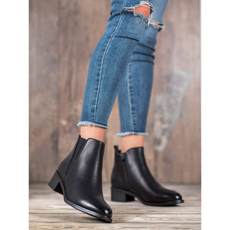 Ideal Shoes Stivali classici con elastico nero 1