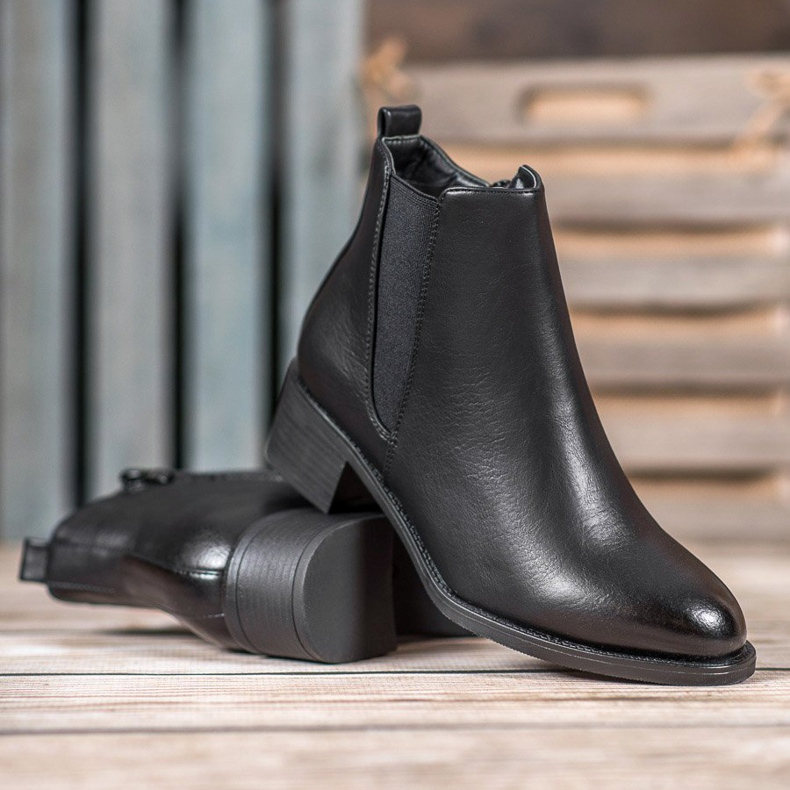 Ideal Shoes Stivali classici con elastico nero 2