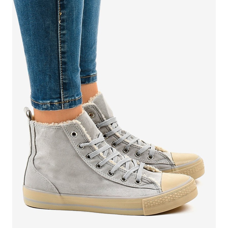 Sneakers isolate grigie T-040 grigio 2