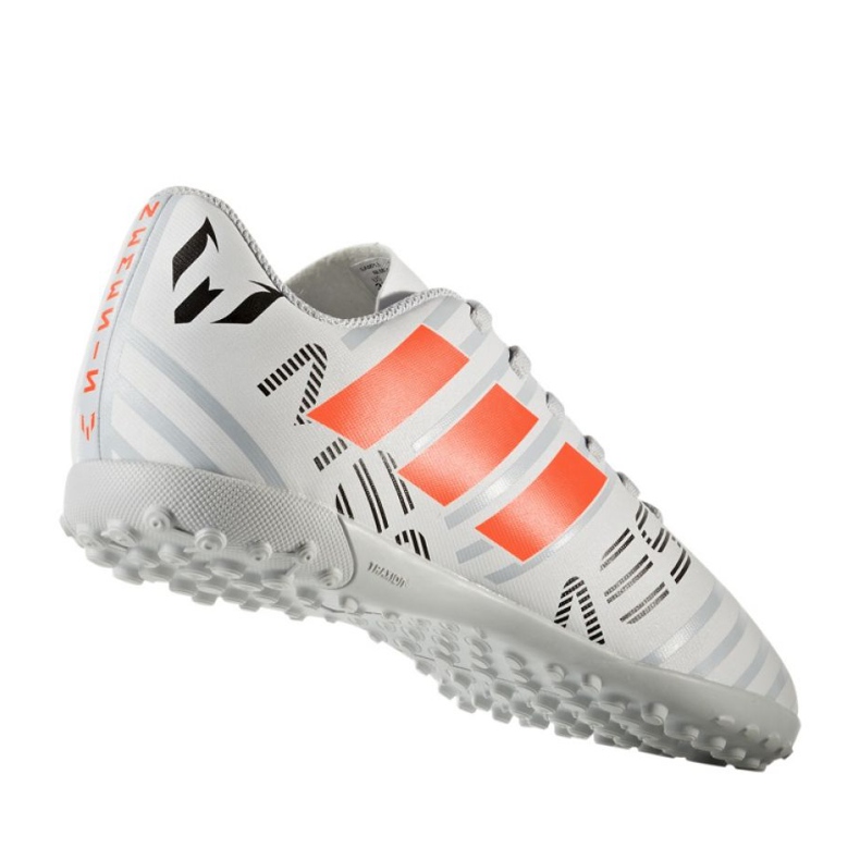 Scarpe da calcio Adidas Nemeziz Messi 17.4 TF Jr S77207 bianco 1