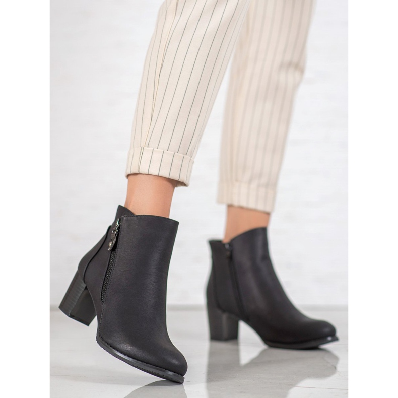 J. Star Stivali caldi sul post nero 1