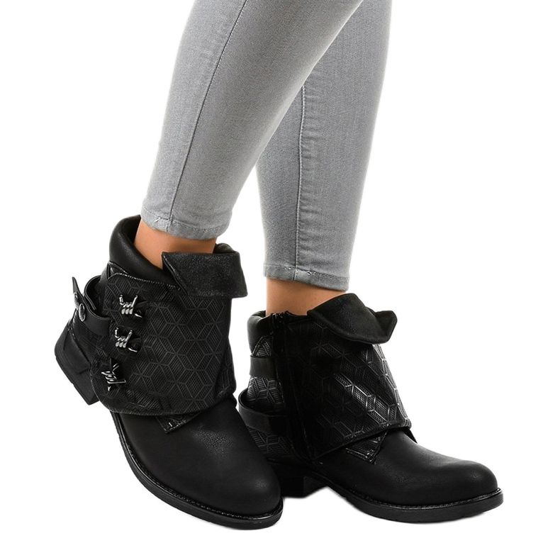 Stivali neri isolati A-203 marrone 1