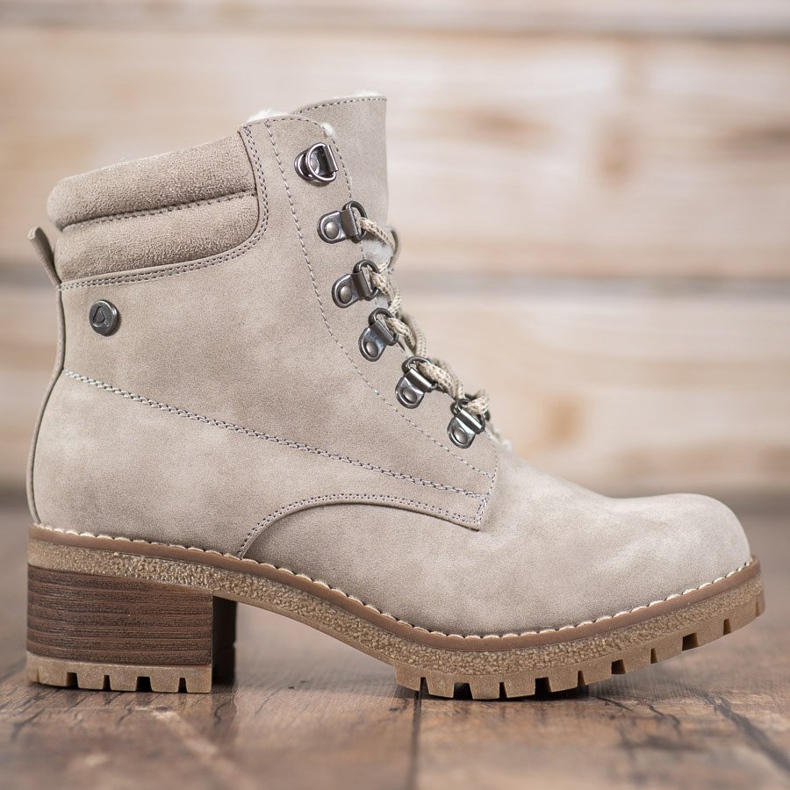 Goodin Stivali beige con montone 1