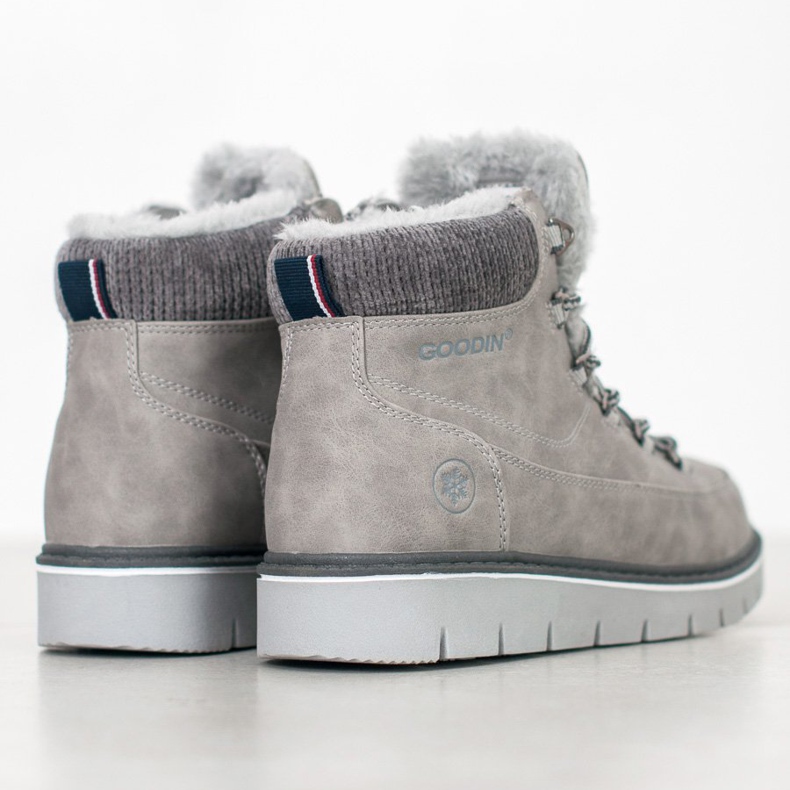 Goodin Trapper sulla piattaforma grigio 1