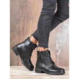 J. Star Trapper classici realizzati in ecopelle nero 2
