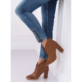 Stivali con cut-out marrone RB38P Camel 1