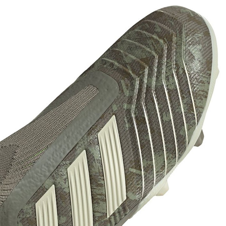 Scarpe da calcio Adidas Jr Predator 19+ Fg M EF8213 grigio grigio 2