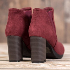 SHELOVET Stivali slip-on su un palo rosso 2