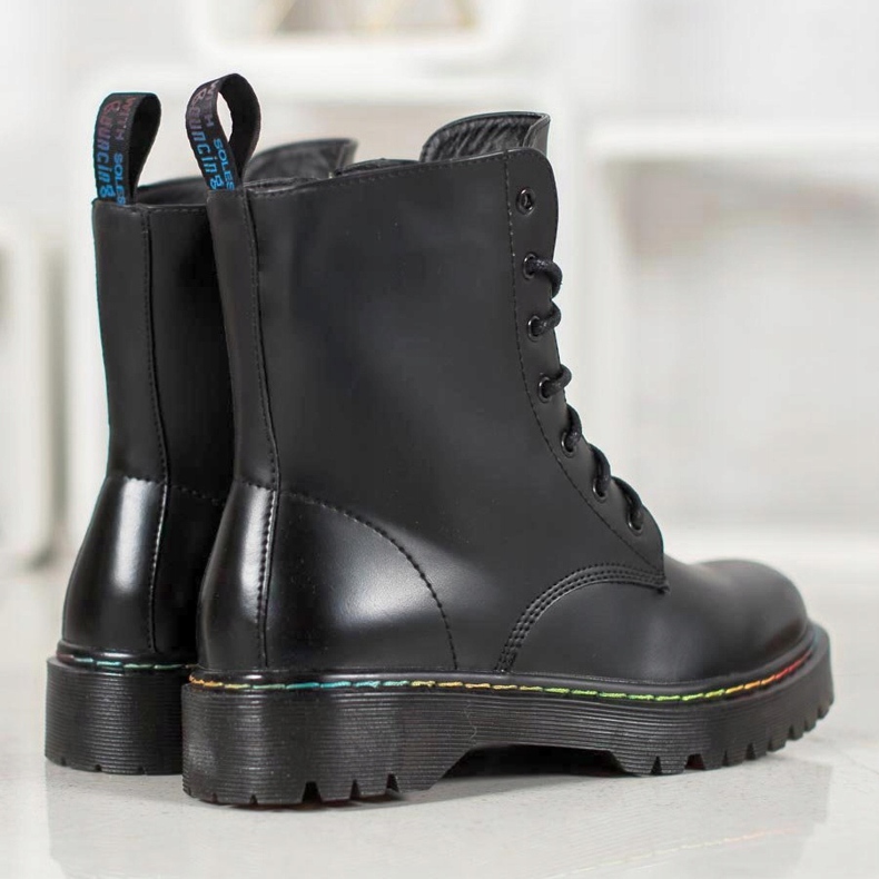 Bella Paris Lavoratori allacciati nero 1