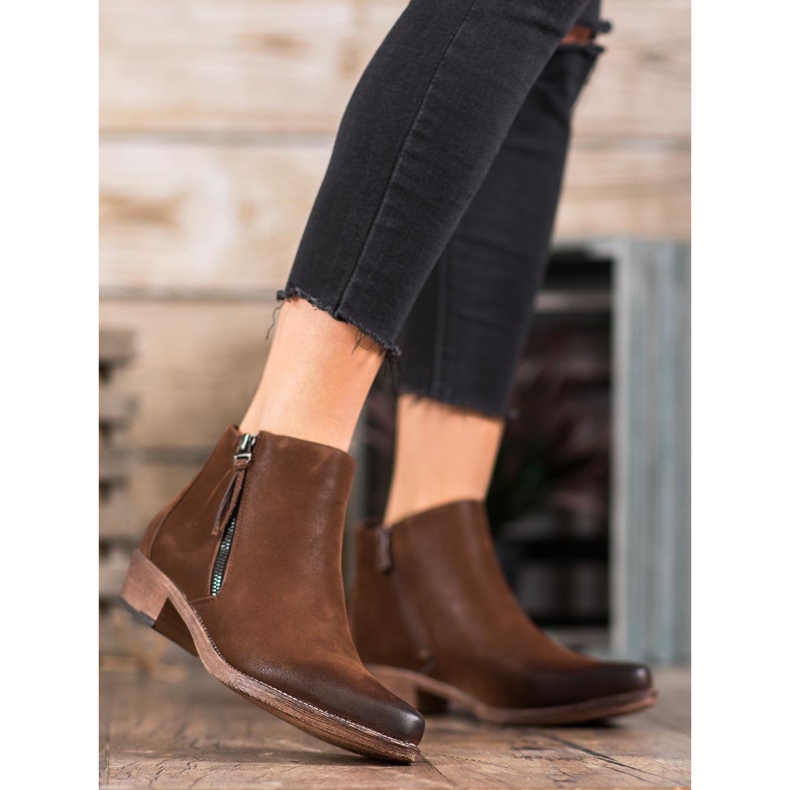 Kylie Cowgirl sul cursore marrone 1