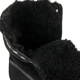 Trapper alla moda con pelle di pecora nero 1