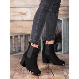 Bestelle Stivali slip-on su un palo nero 2