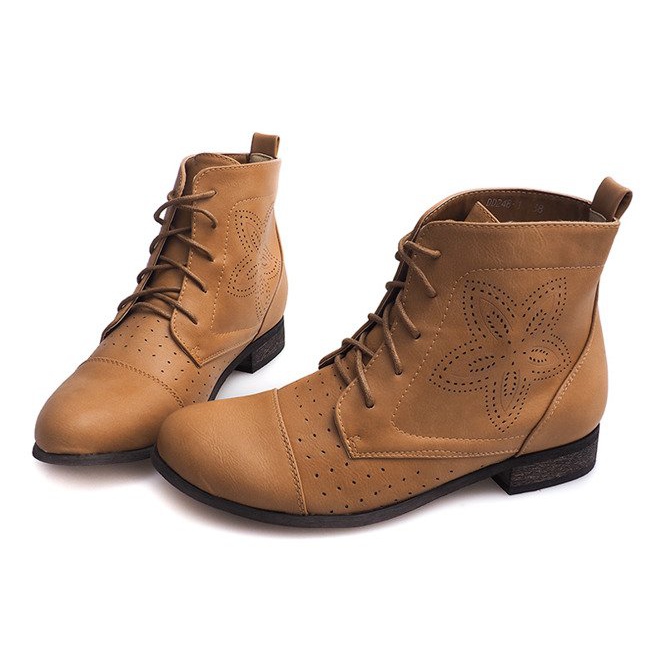 Stivali stringati traforati 248 Camel marrone 1