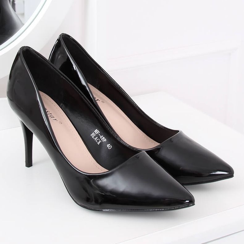 Décolleté su tacco nero NF-48P laccato nero 1