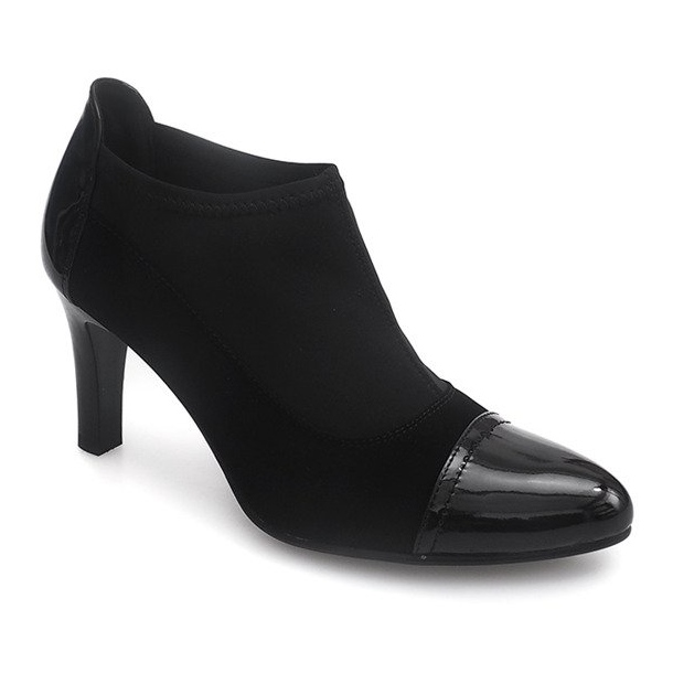 Stivali eleganti su un post 8367 Black nero 1