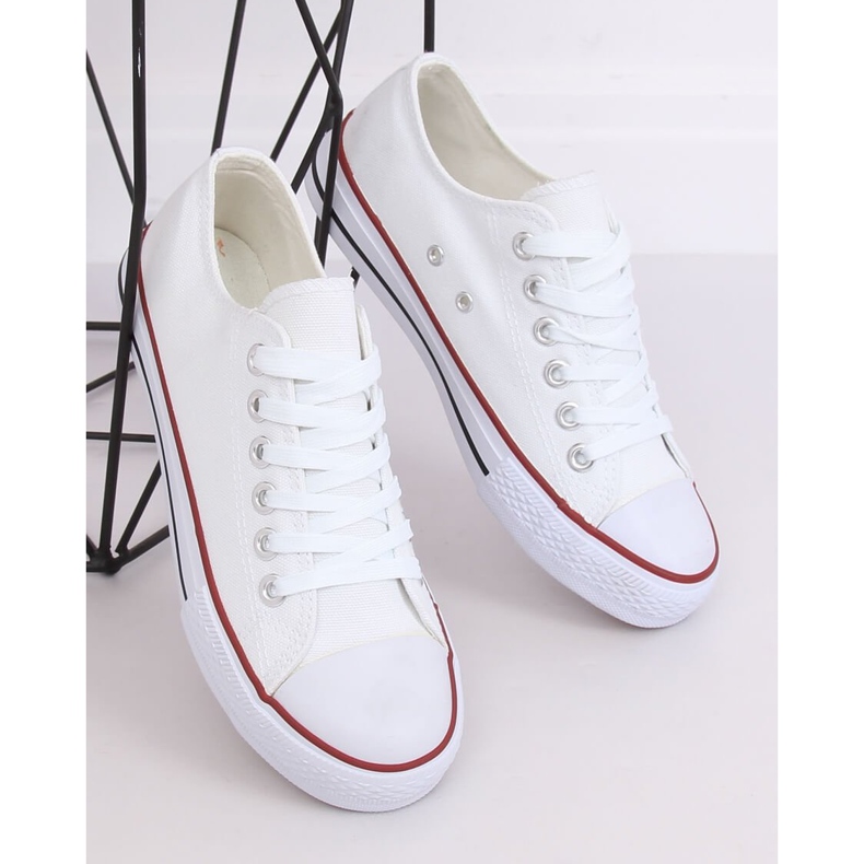 Sneakers classiche da donna bianche 7050Y White bianco 2