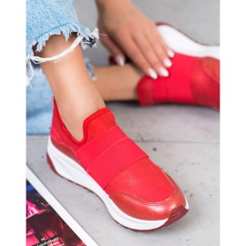 SHELOVET Scarpe slip-on sulla piattaforma rosso 2